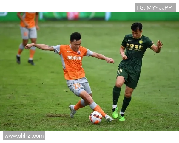 深圳足球队以67分领跑全国锦标赛积分榜展现强劲实力 深圳足球队以67分领跑全国锦标赛积分榜展现强劲实力